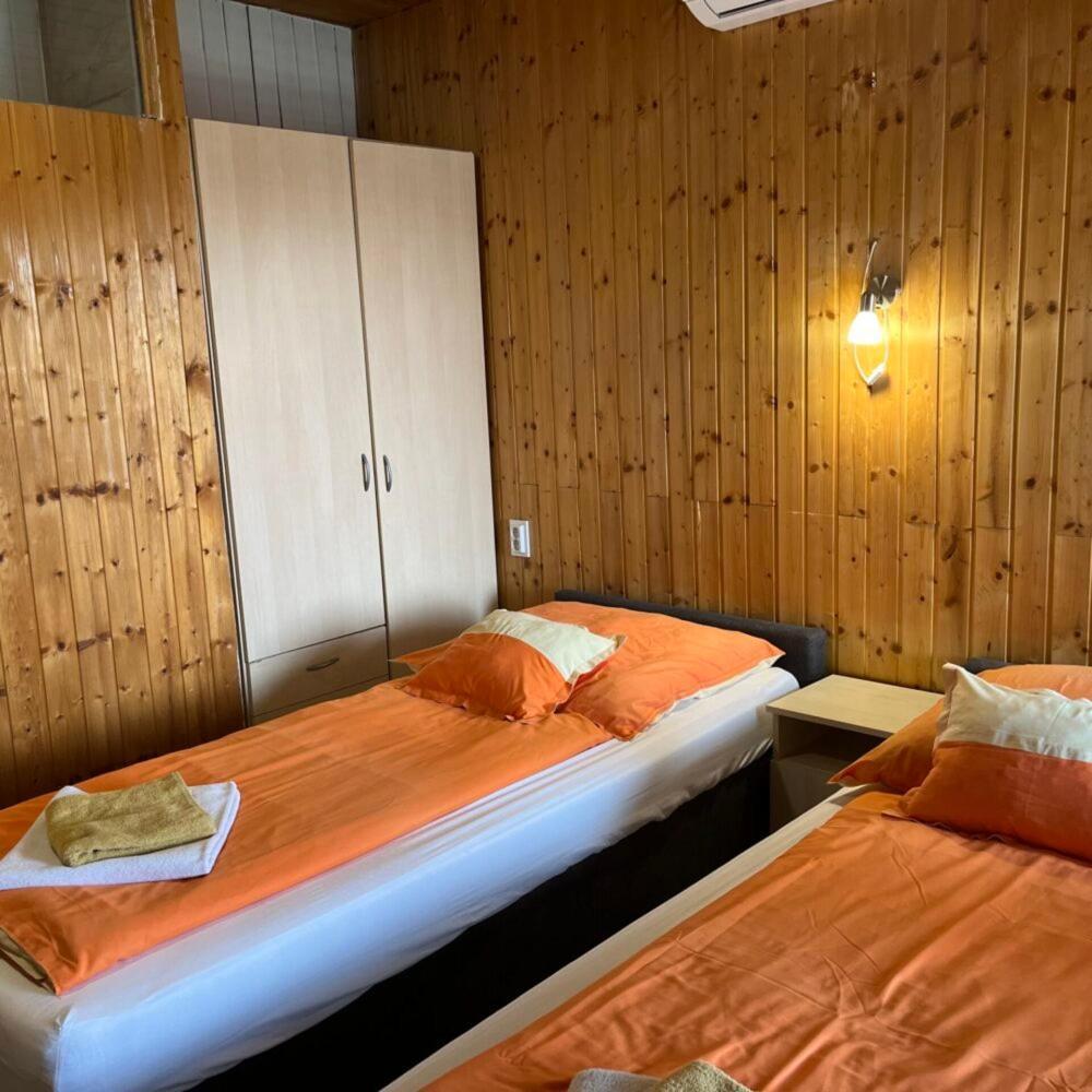 Bed and Breakfast Lenzl'S Panzio Szigetvár Zewnętrze zdjęcie