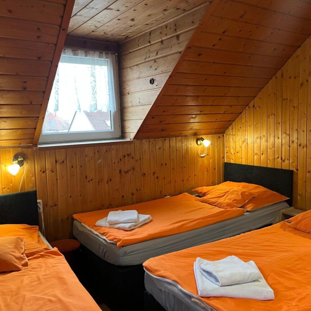Bed and Breakfast Lenzl'S Panzio Szigetvár Zewnętrze zdjęcie