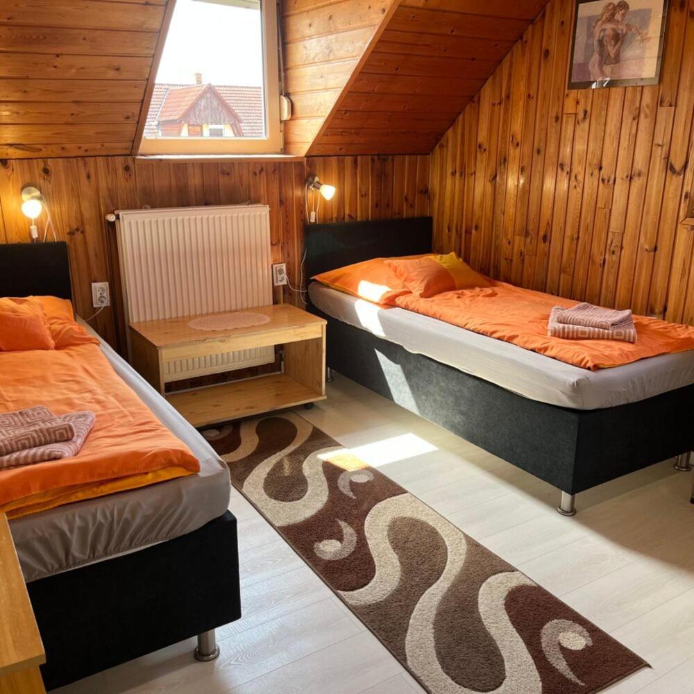 Bed and Breakfast Lenzl'S Panzio Szigetvár Zewnętrze zdjęcie