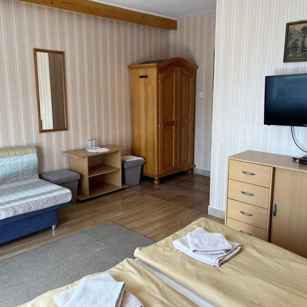 Bed and Breakfast Lenzl'S Panzio Szigetvár Zewnętrze zdjęcie