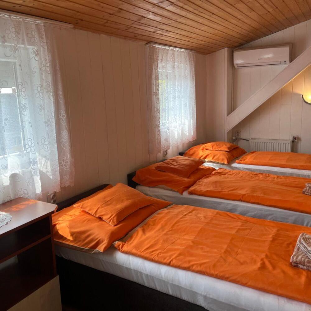 Bed and Breakfast Lenzl'S Panzio Szigetvár Zewnętrze zdjęcie