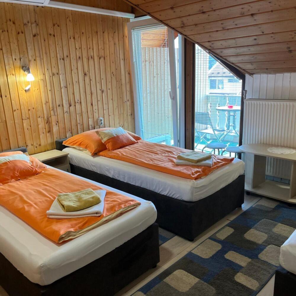 Bed and Breakfast Lenzl'S Panzio Szigetvár Zewnętrze zdjęcie